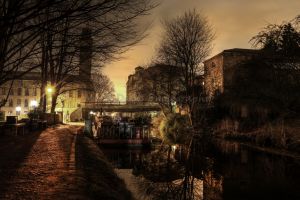 saltaire canal.jpg